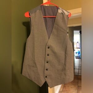 Men’s Apt.9 Vest size XL